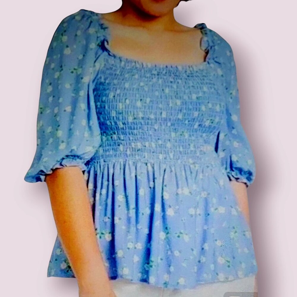 Eloquii Pastel Ditsy Floral Plus Size Smocked Peasant Top with Puff Sleeves NEW